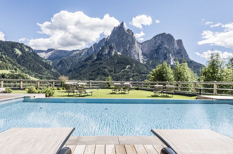 4 Sterne Residence Hotel Sonus Alpis 39040 Kastelruth - Seiser Alm - Dolomiten in Südtirol
